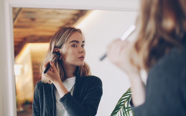 „Get ready with me“ bumas: ką apie mus ir pramogas atskleidžia influenceriai