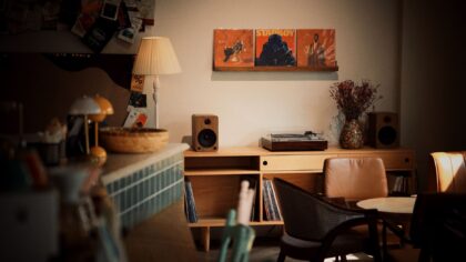 Ar vinilinių plokštelių renesansas tik mada: kaip iš tikrųjų skamba grįžimas prie analoginės muzikos