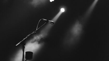 Kas yra muzikos „hookas“ ir kaip jis veikia: slaptas kabliukas, dėl kurio kūriniai įstringa galvoje