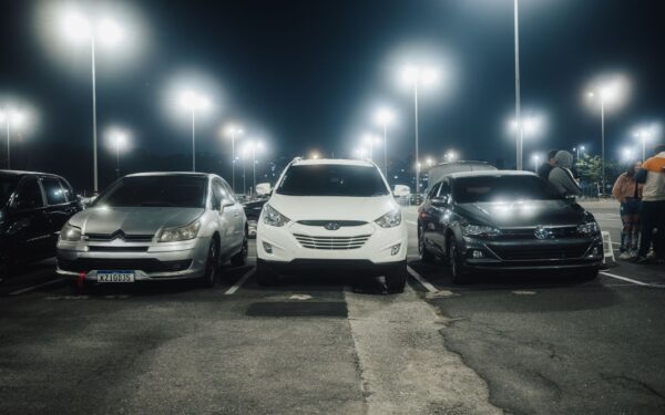 Automobilių dalijimasis miestuose: kaip car sharing gali pakeisti kasdienį judėjimą ir išlaidas