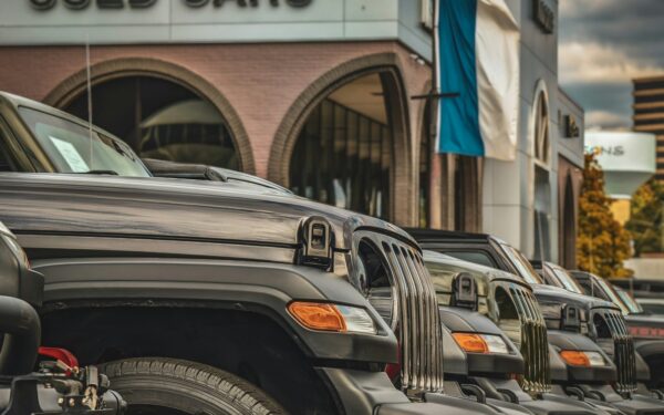Kaip naudotas automobilis netaptų galvos skausmu: praktiškas patarimų gidas pirmą kartą perkančiam