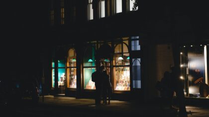Naktiniai muziejai ir galerijos Lietuvoje: kaip sutemus atrandama nauja kultūros pusė