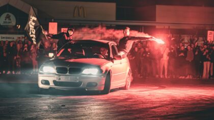 Nuo „Greito ir įsiutusio“ iki „John Wick“: kaip pasikeitė šiuolaikinio veiksmo kino taisyklės ir žiūrovų lūkesčiai